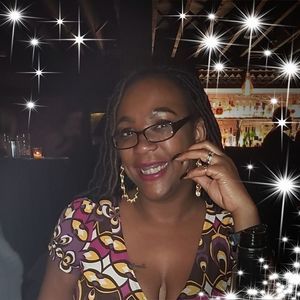 Meet your Posher, Ebbony